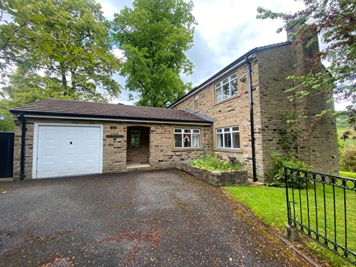 4 Bedroom Detached House To Rent In Carr Field Drive, Luddenden, Halifax, HX2