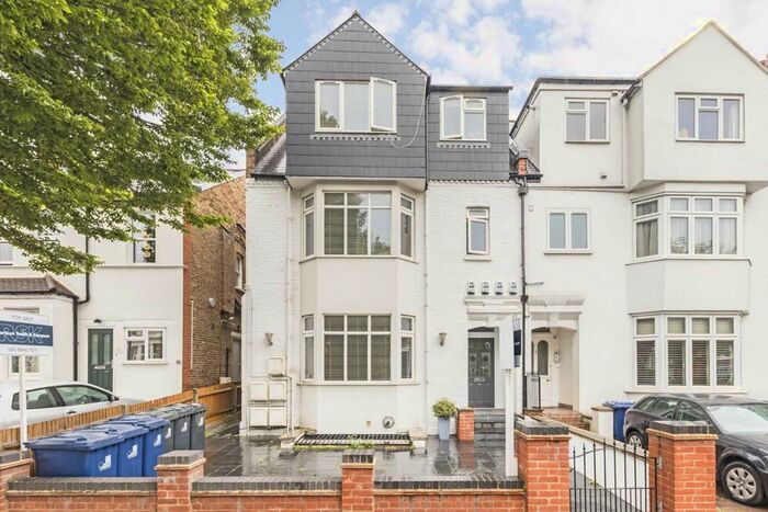 2 Bedroom Flat To Rent In Argyle Road, London, W13