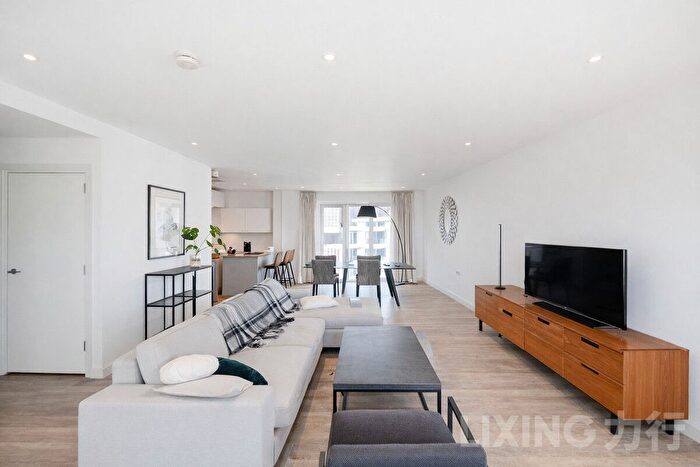3 Bedroom Flat For Sale In Collet House, Wandsworth Road, Nine Elms, SW8