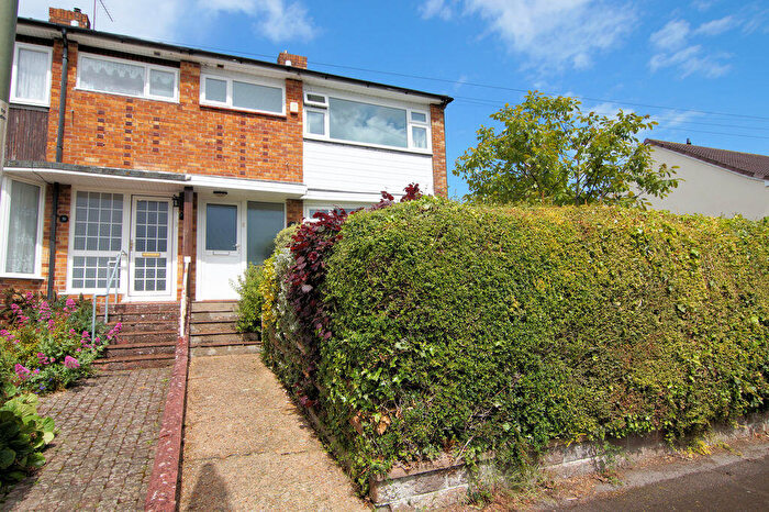3 Bedroom End Of Terrace House For Sale In Carlton Road, Portchester, PO16