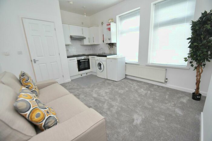1 Bedroom Flat To Rent In Riverside Terrace, Cardiff, South Glamorgan, CF5