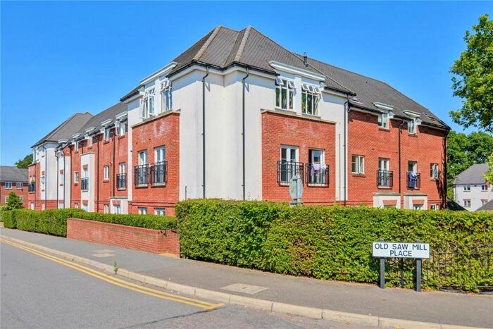 1 Bedroom Flat To Rent In Stubwick Court, Old Saw Mill Place, Amersham, Buckinghamshire, HP6