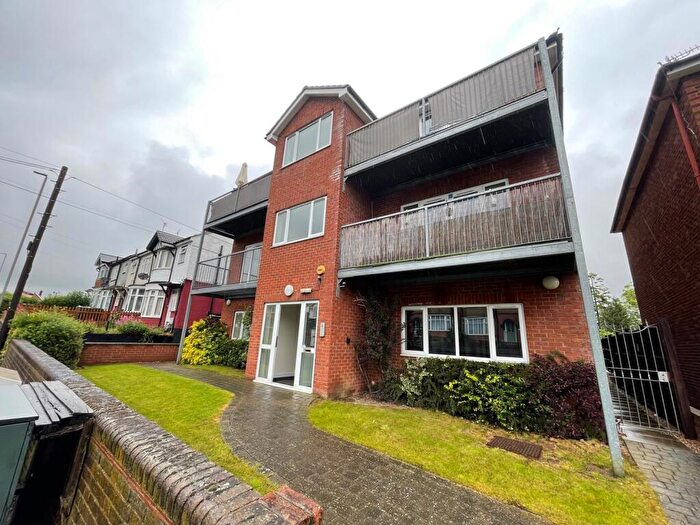 2 Bedroom Flat To Rent In Marsh Road, LU3