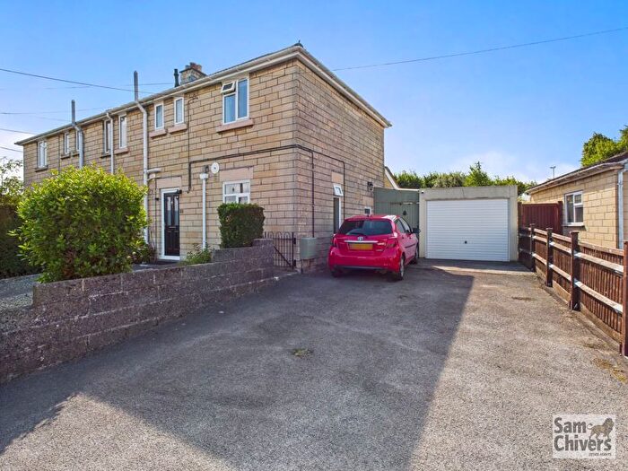 3 Bedroom Semi-Detached House For Sale In Vale View, Radstock, BA3