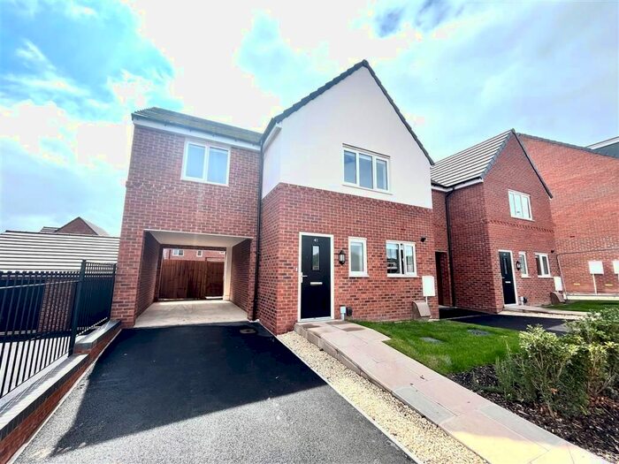 4 Bedroom Property To Rent In Harviston Avenue, Gedling, Nottingham, NG4