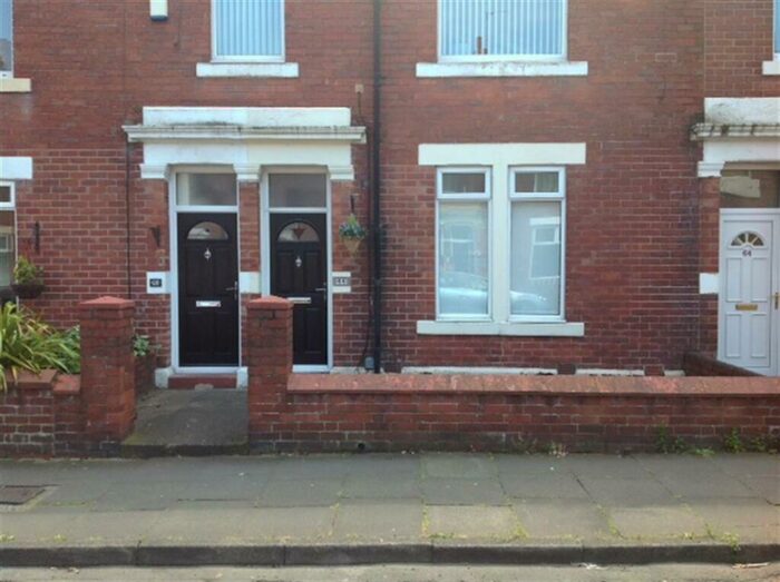 2 Bedroom Flat To Rent In Lansdowne Terrace, North Shields, NE29