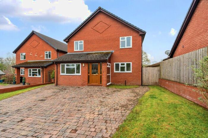 4 Bedroom Detached House For Sale In Goylands Close, Howey, Llandrindod Wells, Powys, LD1
