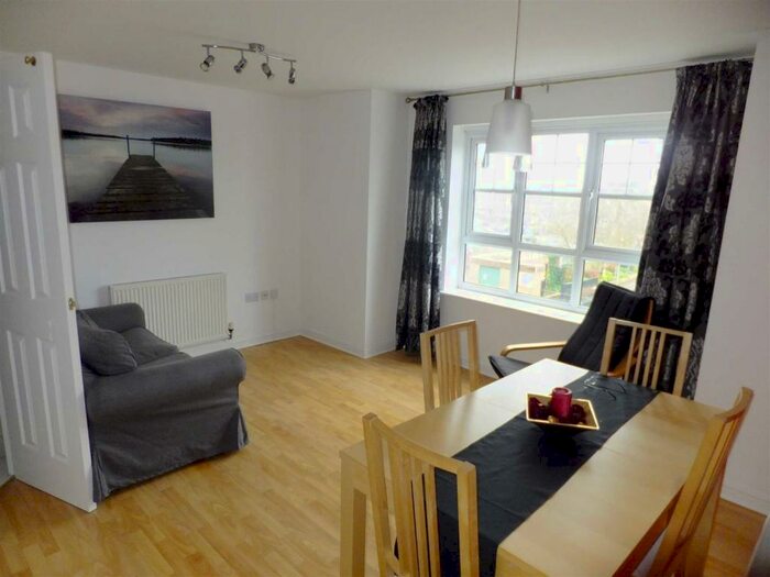 2 Bedroom Flat To Rent In Little Bolton Terrace, Eccles New Road, Salford, M5
