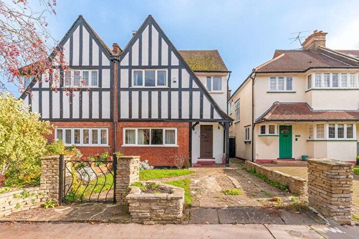 4 Bedroom Property To Rent In Sefton Road, Croydon, CR0