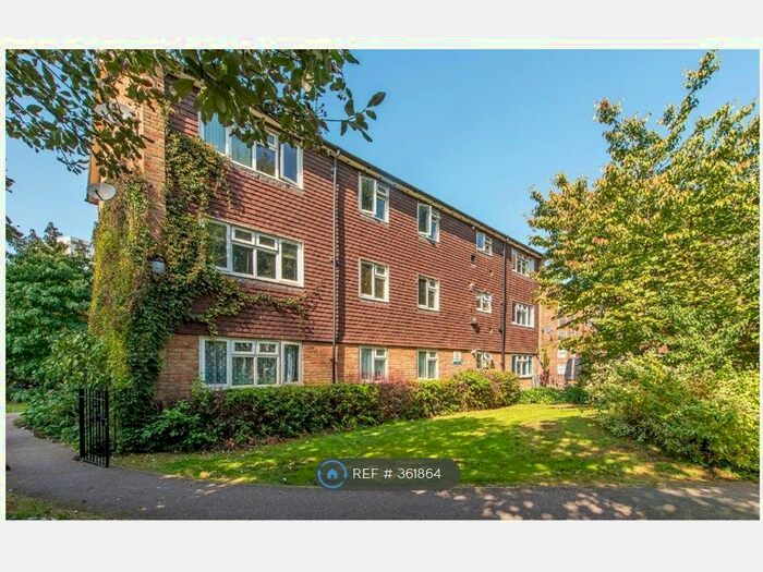 2 Bedroom Flat To Rent In Rockingham Street, London, SE1