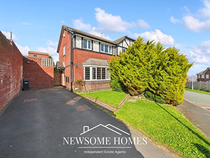 3 Bedroom Semi-Detached House For Sale In Rhodfa Wenlo, Greenfield, CH8