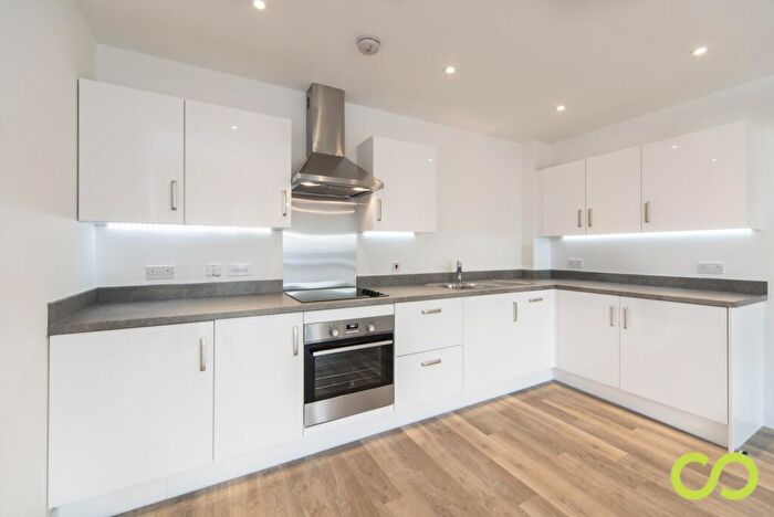 2 Bedroom Flat To Rent In Tavernelle House, High Street, Sutton, SM1