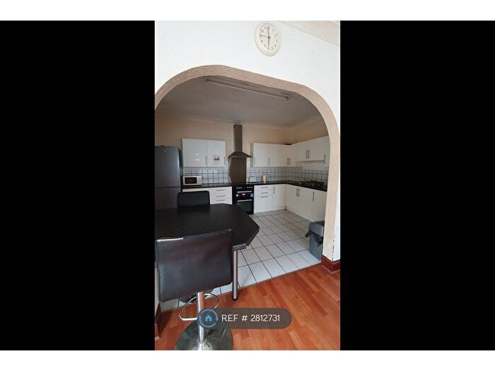 3 Bedroom Semi-Detached House To Rent In Dover Road, Portsmouth, PO3