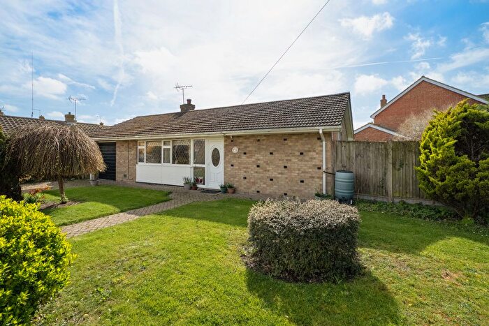 2 Bedroom Detached Bungalow For Sale In Sherwood Drive, Whitstable, Kent, CT5