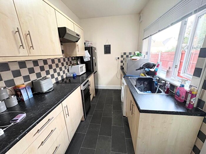 3 Bedroom Semi-Detached House To Rent In Lawrence Street, Long Eaton, NG10