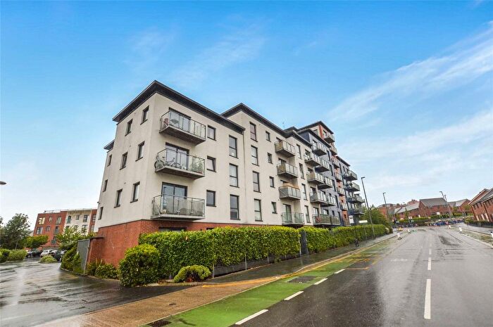 2 Bedroom Flat To Rent In The Quadrant, Camp Street, Salford, M7