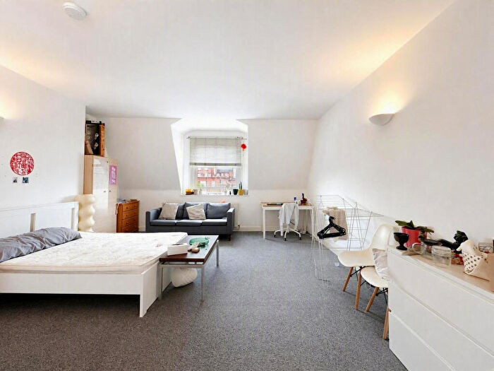 Studio To Rent In Royal College Street, Camden, NW1