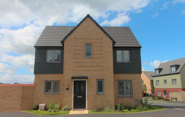 3 Bedroom Detached House To Rent In Peridot Drive, Wellingborough, NN8