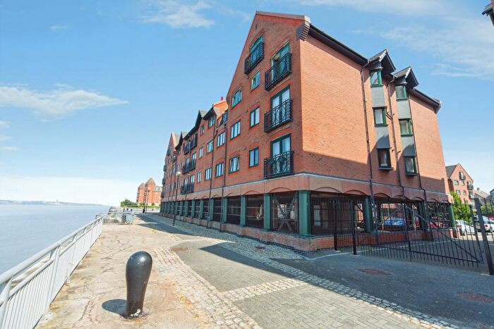 2 Bedroom Flat For Sale In South Ferry Quay, Liverpool, Merseyside, L3