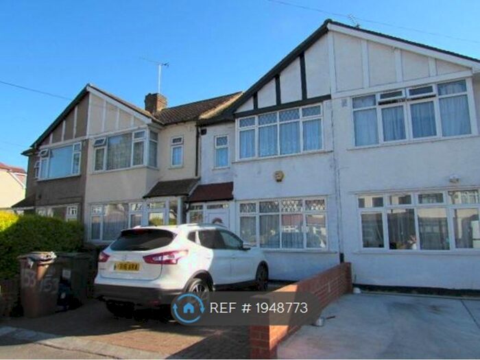 3 Bedroom Terraced House To Rent In Stayton Road, Sutton, SM1