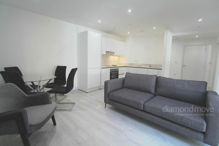 1 Bedroom Flat To Rent In Alexandra Road, Hounslow, TW3