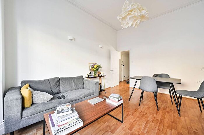 1 Bedroom Flat To Rent In Finborough Road, South Kensington, London, SW10