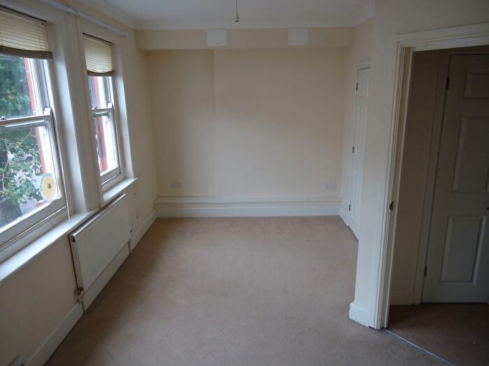 1 Bedroom Flat To Rent In Gloucester Place, Folkestone, CT20