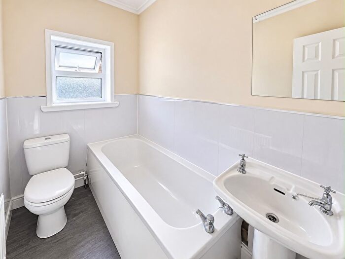 2 Bedroom Property To Rent In Pattie Street, Keighley, BD20