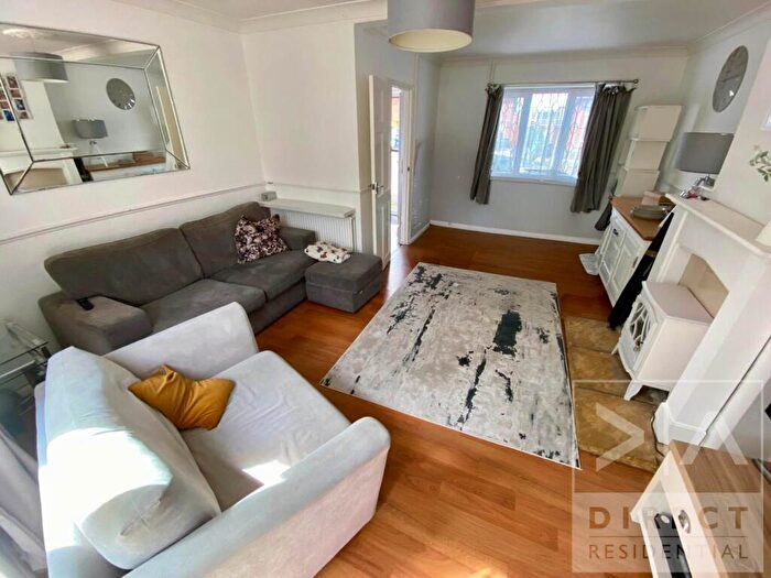 3 Bedroom Semi-Detached House To Rent In Partridge Mead, Banstead, SM7