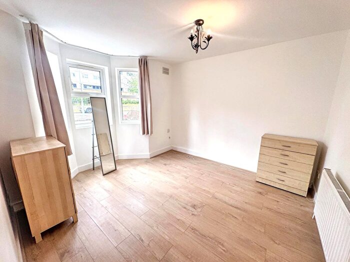 4 Bedroom Property To Rent In Hall Road, Stratford, E15