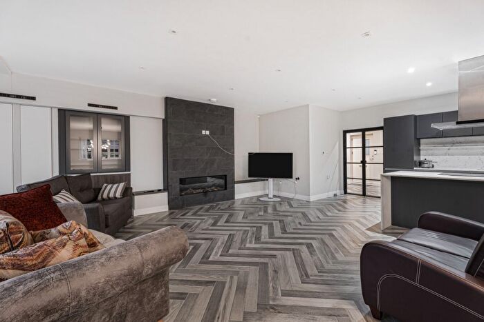 3 Bedroom End Of Terrace House To Rent In Iffley Turn, Oxford, Oxfordshire, OX4