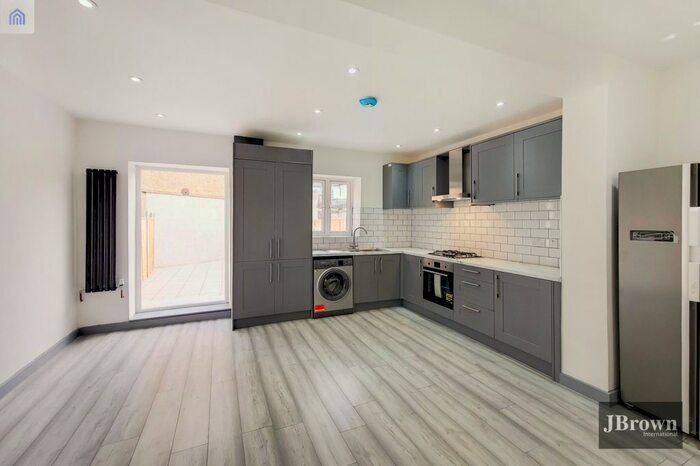 3 Bedroom Terraced House To Rent In Portland Road, London SE25