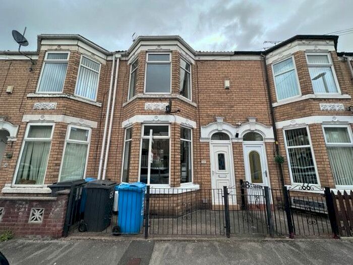 3 Bedroom Terraced House To Rent In East Park Avenue, Hull, Yorkshire, HU8