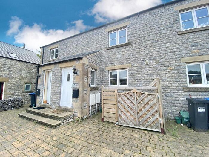 3 Bedroom Terraced House To Rent In Bowlers Cottage, Cross Daggers Cottages, SK17