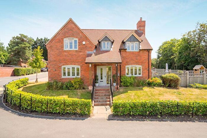 4 Bedroom Detached House For Sale In Saunderton - Stunning Views, HP14