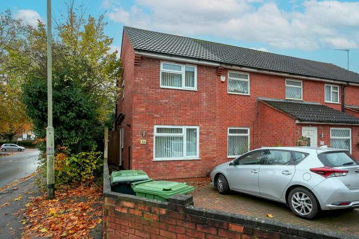 2 Bedroom End Of Terrace House To Rent In Silk Mill Road, Watford, Hertfordshire, WD19
