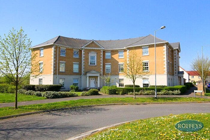 2 Bedroom Flat To Rent In King Henry Court Waltham Abbey, EN9