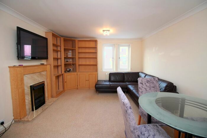 2 Bedroom Flat To Rent In Kielder Close, Killingworth, Newcastle Upon Tyne, NE12