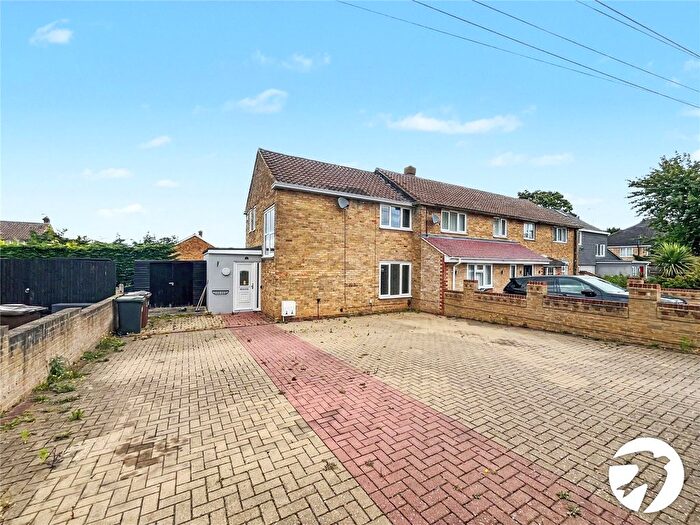 2 Bedroom End Terrace House For Sale In Pimpernel Way, Weedswood, Kent, ME5