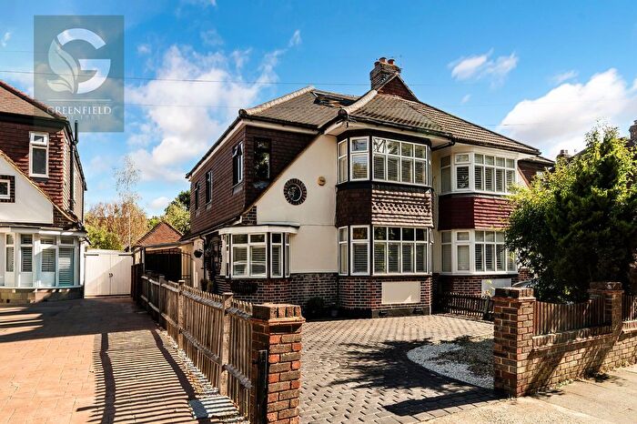 4 Bedroom Semi Detached House For Sale In Green Lanes, West Ewell, Epsom, Surrey, KT19
