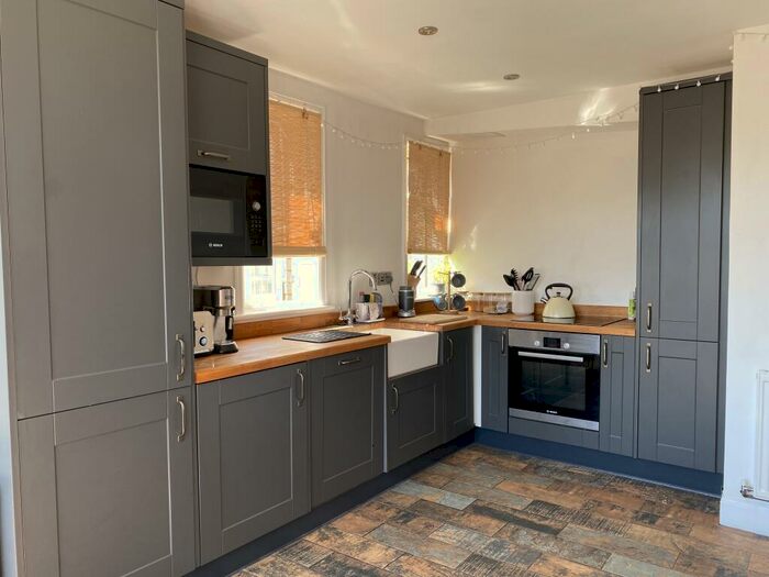 3 Bedroom Apartment To Rent In Tuckton Road, Bournemouth, BH6