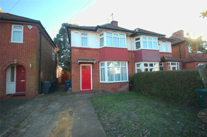 3 Bedroom Semi-Detached House To Rent In Cheviot Gardens, Cricklewood, NW2
