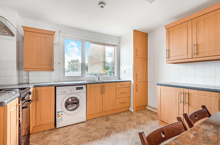 4 Bedroom Terraced House To Rent In Park Barn Drive, Guildford, GU2