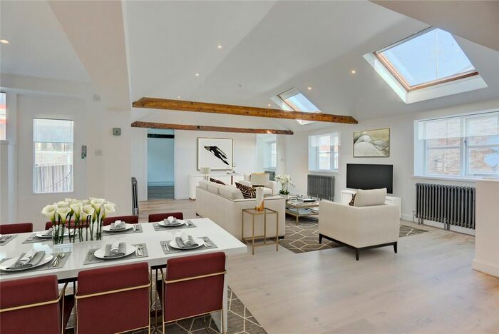 2 Bedroom Flat To Rent In Cavendish House, Cavendish Street, Brighton, East Sussex, BN2