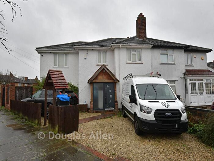 4 Bedroom Semi Detached House For Sale In Hall Road, Chadwell Heath, Romford, Essex, RM6