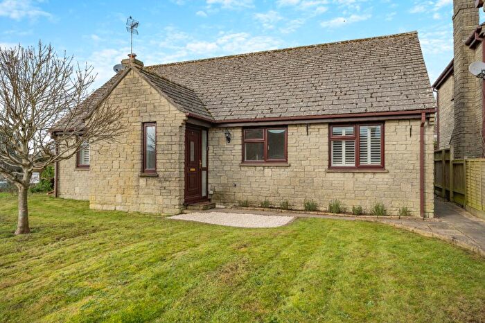 3 Bedroom Bungalow For Sale In Brook Close, Northleach, Cheltenham, Gloucestershire, GL54