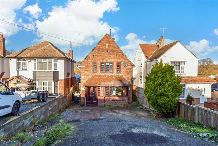 3 Bedroom Detached House For Sale In Ashford Road, Canterbury, Kent, CT1