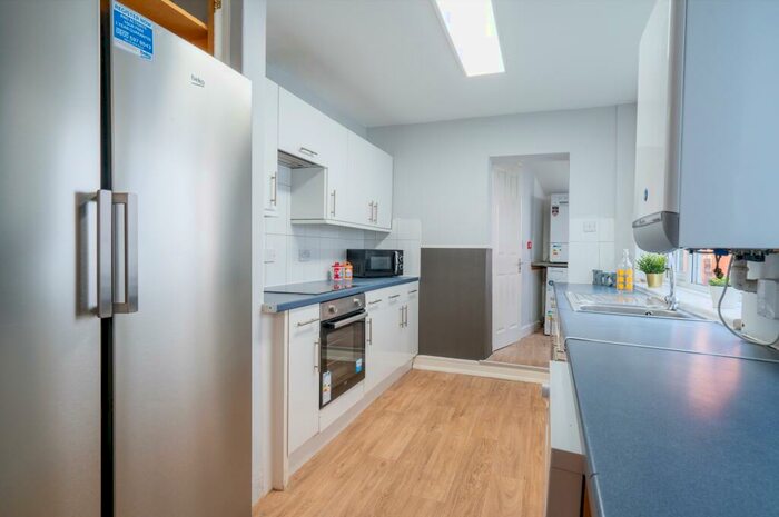 6 Bedroom Terraced House To Rent In Carholme Road, Lincoln, LN1