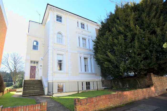 1 Bedroom Apartment To Rent In Uxbridge Road, Surbiton, KT1