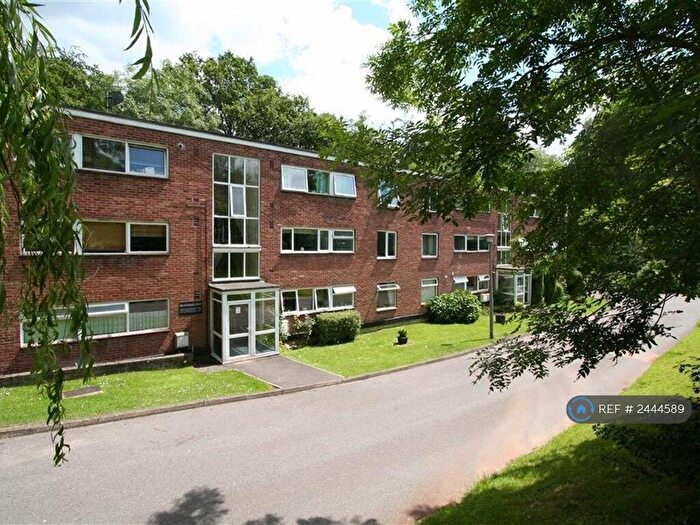 2 Bedroom Flat To Rent In Hiltingbury Court, Chandler's Ford, Eastleigh, SO53